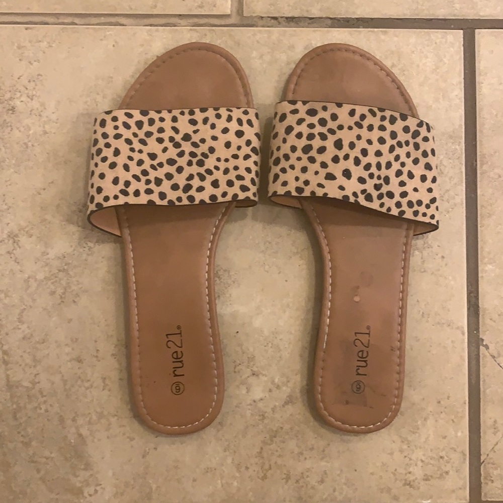Printed sandals